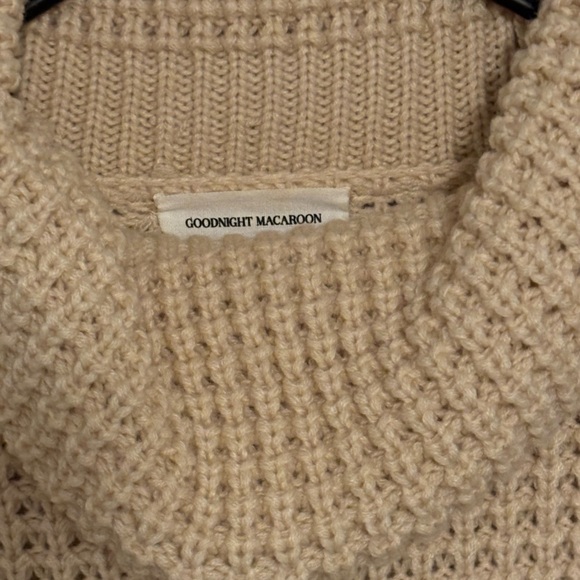 Goodnight Macaroon Sweater - Picture 2 of 3